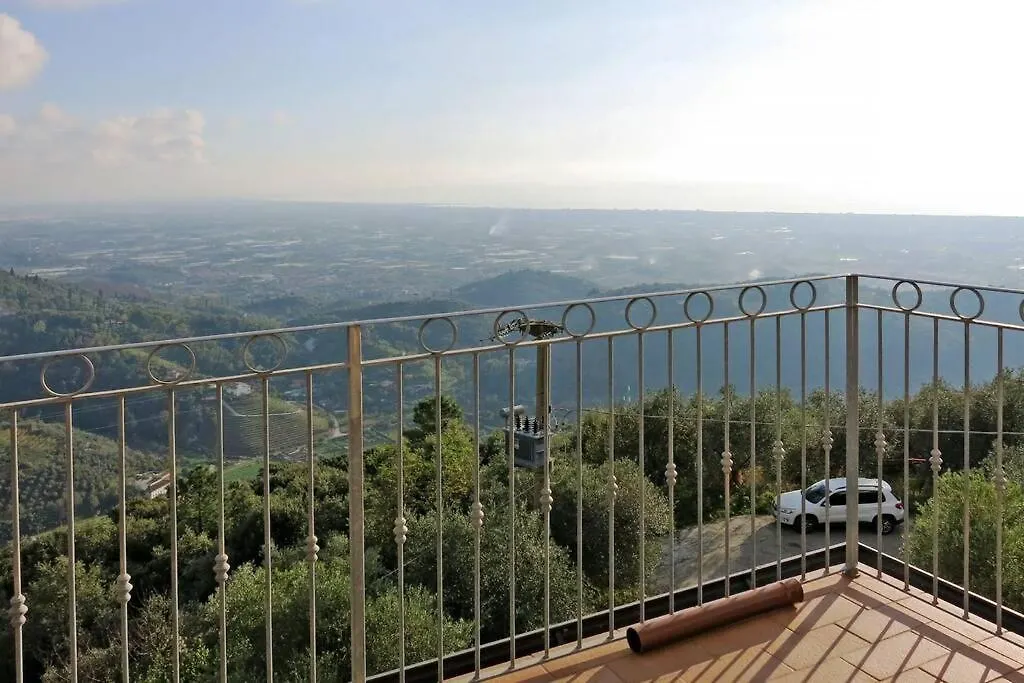 Villa Martina Pietrasanta Vitoio